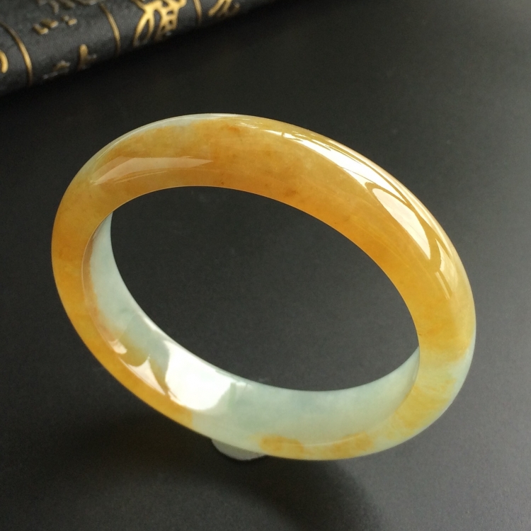 (超值推荐)糯冰种黄翡手镯(58.2mm)