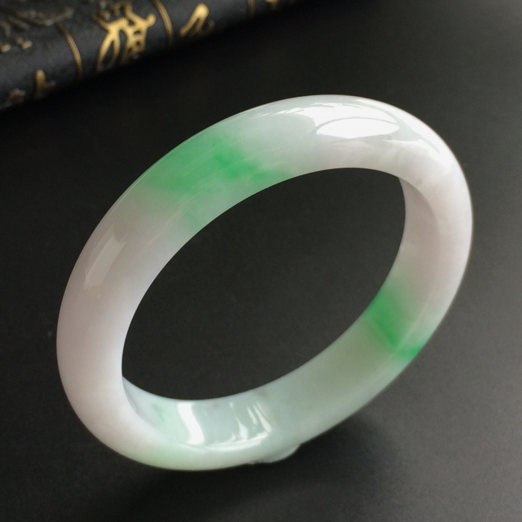 (超值推荐)糯冰种飘翠手镯(53.5mm)