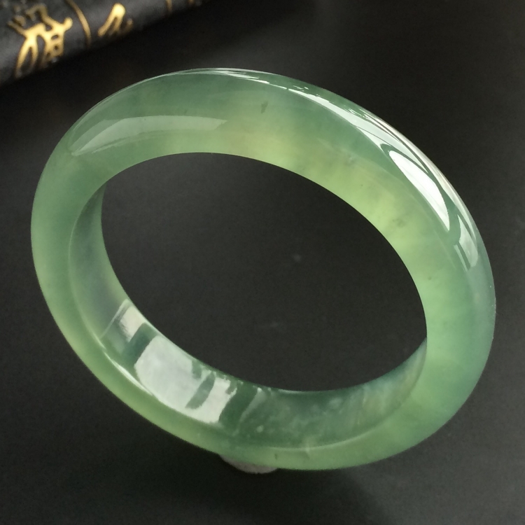 (超值推荐)冰种晴水手镯(55.5mm)