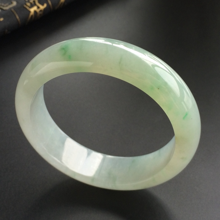 (超值推荐)糯冰种飘花手镯(57.5mm)
