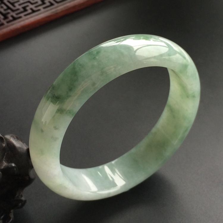 (超值推荐)糯冰种飘花手镯(57.8mm)
