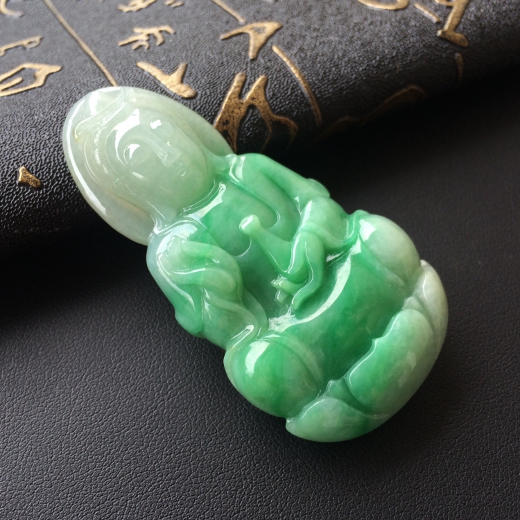 (超值推荐)糯冰种翠色观音挂件