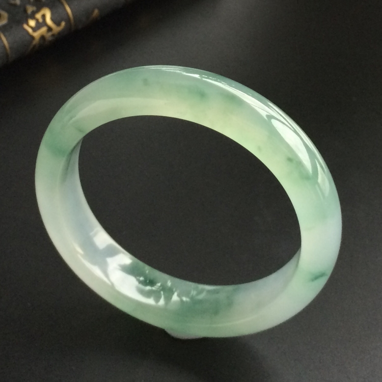 (超值推荐)冰种飘花手镯(53.3mm)