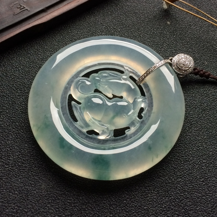 https://jdimg.jaadee.net//images/201608/goods_img/14798_156962d69c7.jpg