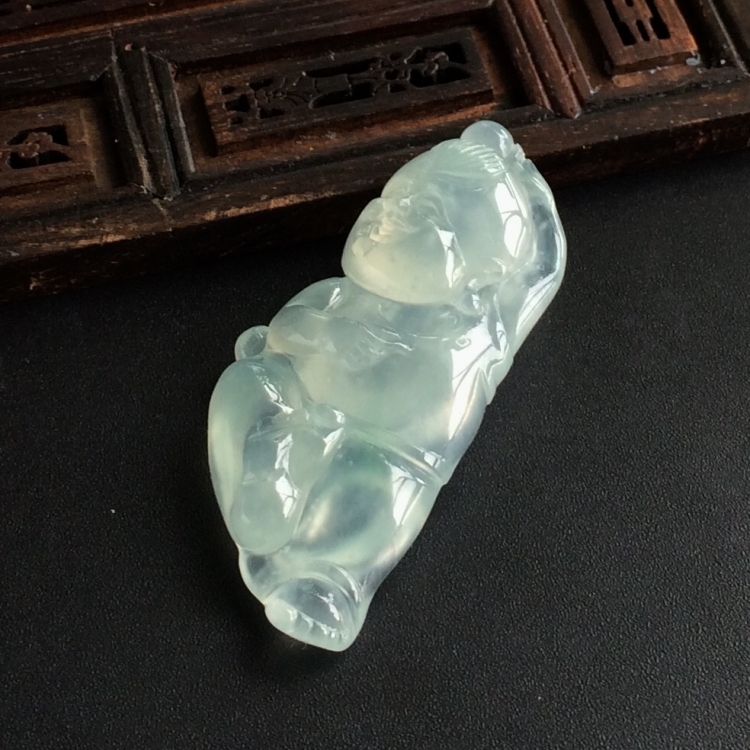 (超值推荐)冰种晴水童子胸坠面