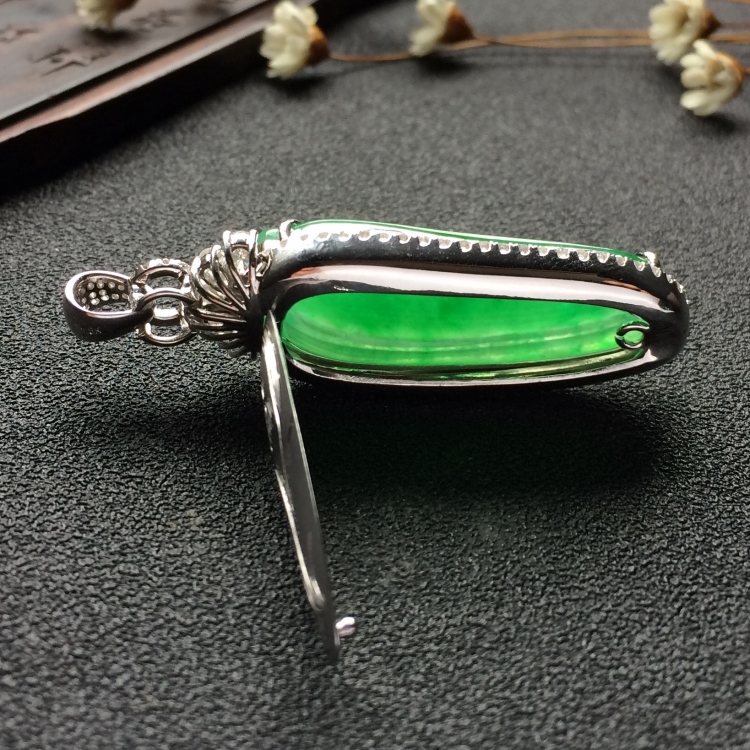 https://jdimg.jaadee.net//images/201608/goods_img/15136_d6254794556.jpg