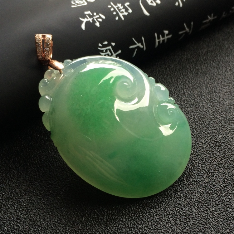 （超值推荐）糯冰种绿晴水略飘花如意挂件