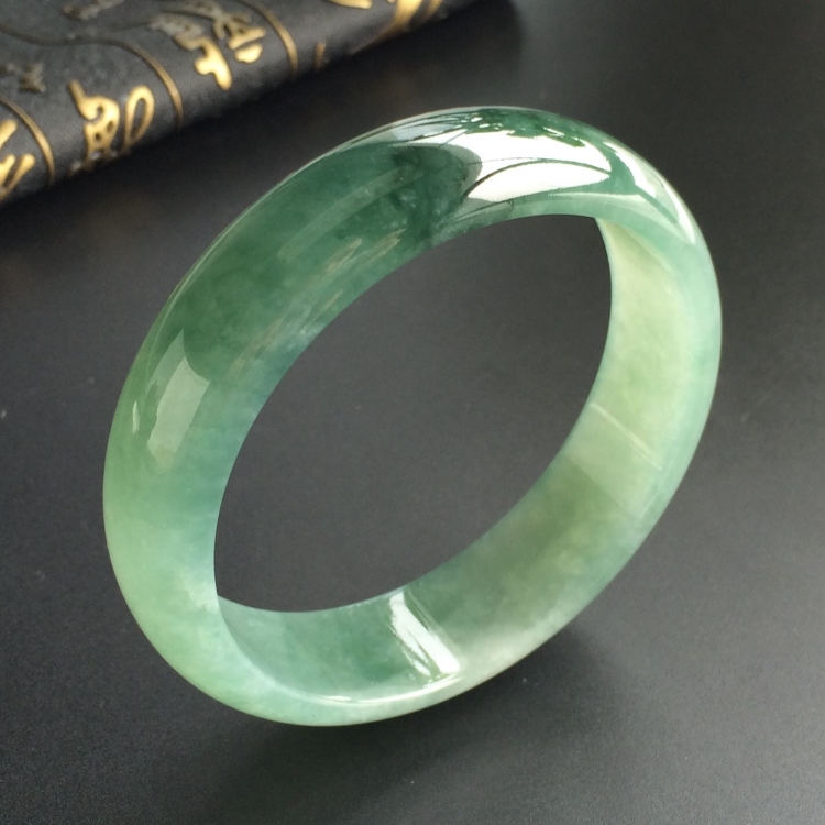 (超值推荐)糯冰种晴水飘花手镯(61mm)