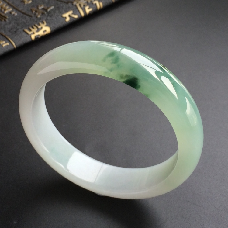 (超值推荐)糯冰种飘花手镯(57.2mm)