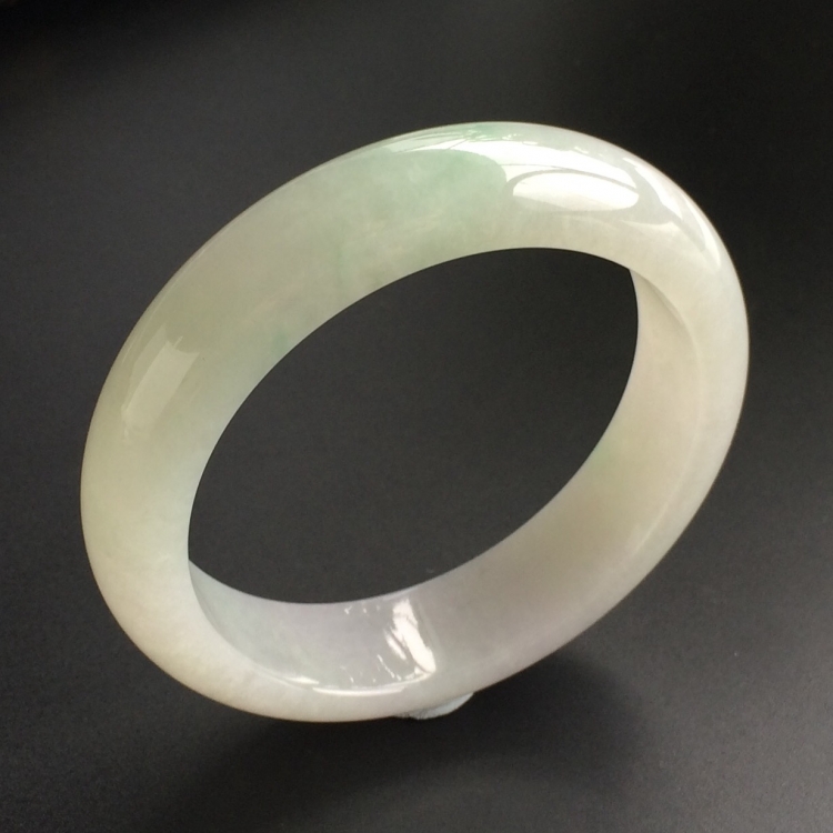 (超值推荐)糯冰种晴水手镯(57.6mm)
