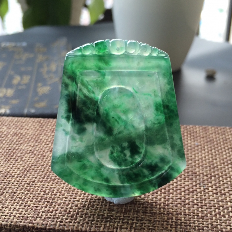 (超值推荐)冰种飘花松鹤延年挂件