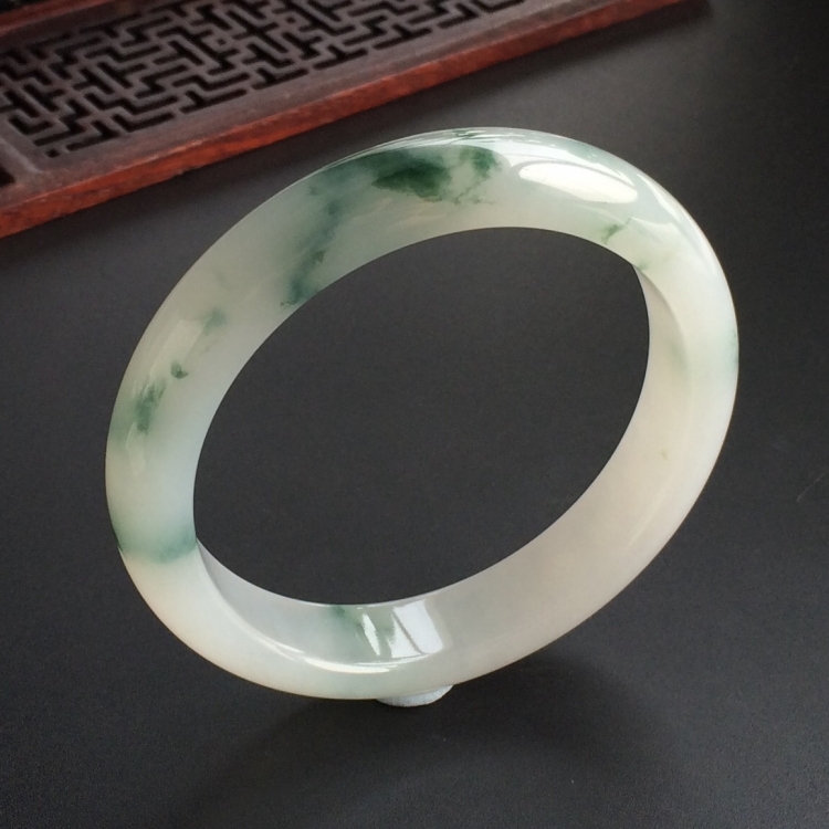 (超值推荐)糯冰种飘花手镯(57.5mm)