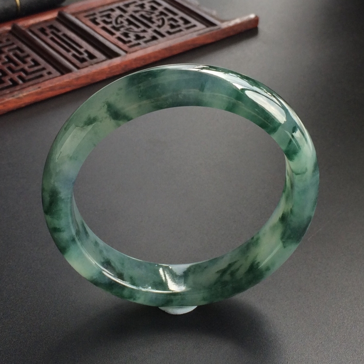 (超值推荐)冰种飘花手镯(57.2mm)