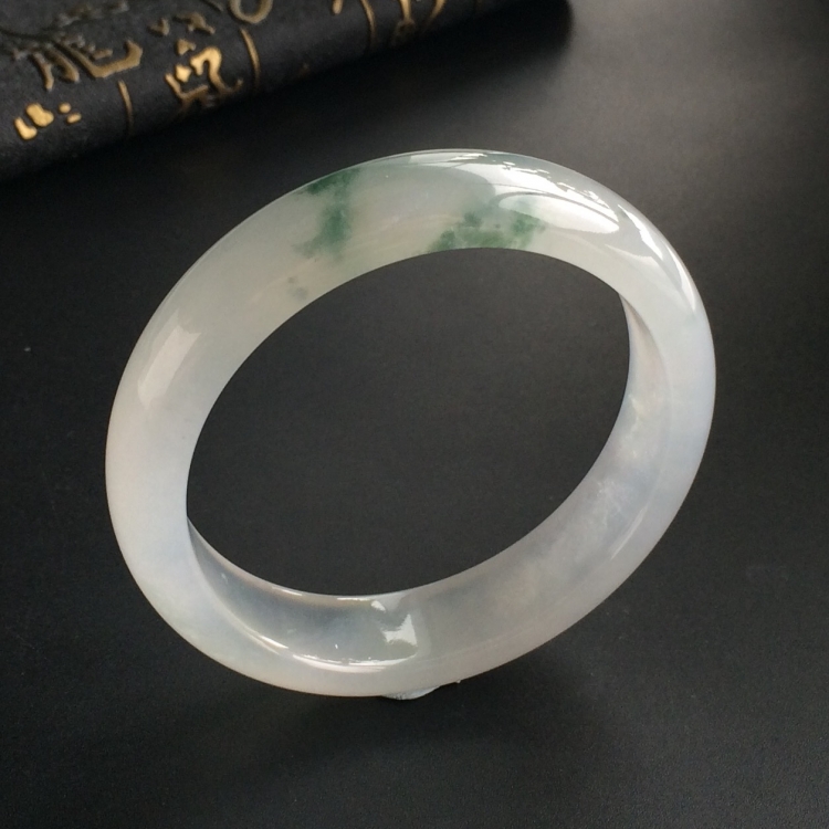 (超值推荐)冰种飘花手镯(55mm)