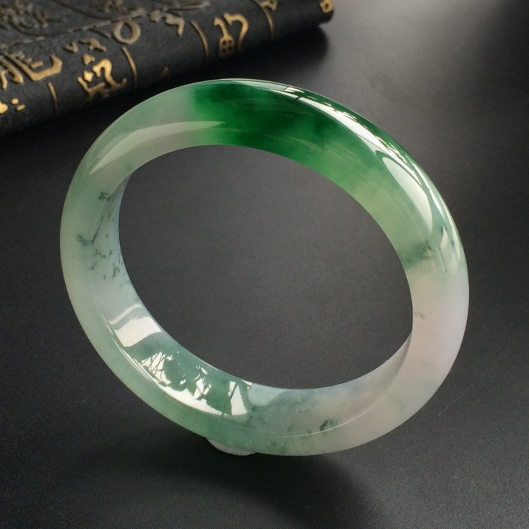 (超值推荐)糯冰种飘花手镯(57.4mm)