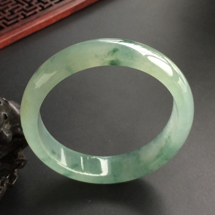 (超值推荐)冰种飘花手镯(54.7mm)