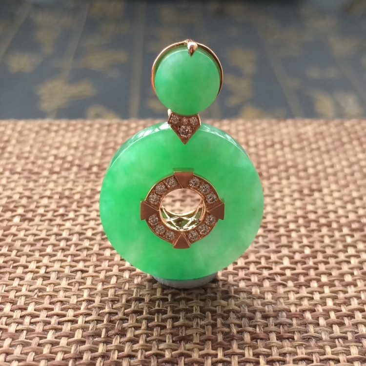 https://jdimg.jaadee.net//images/201609/goods_img/16413_d654a656dd6.jpg