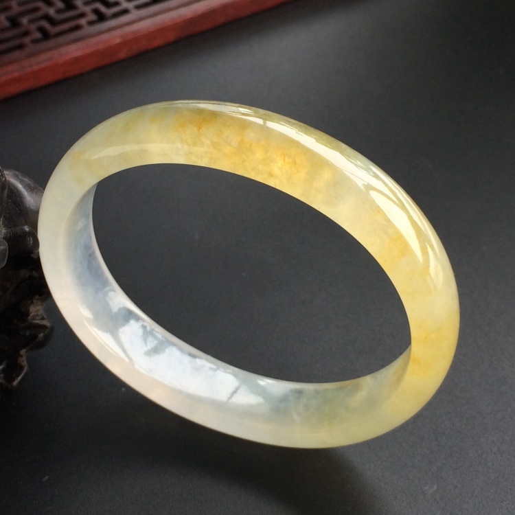 (超值推荐)冰种黄翡贵妃镯(52.2mm-44mm)