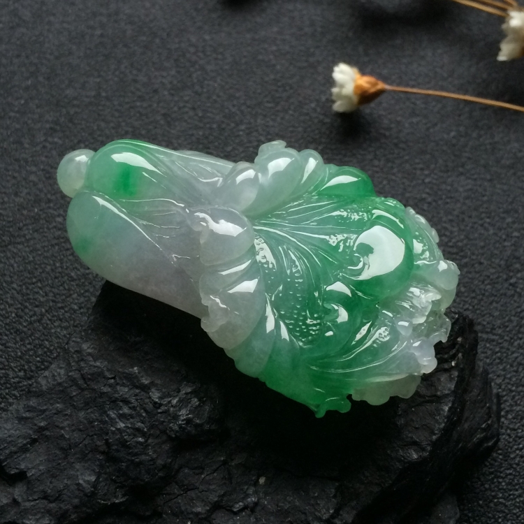 （超值推荐）糯冰种飘翠白菜挂件