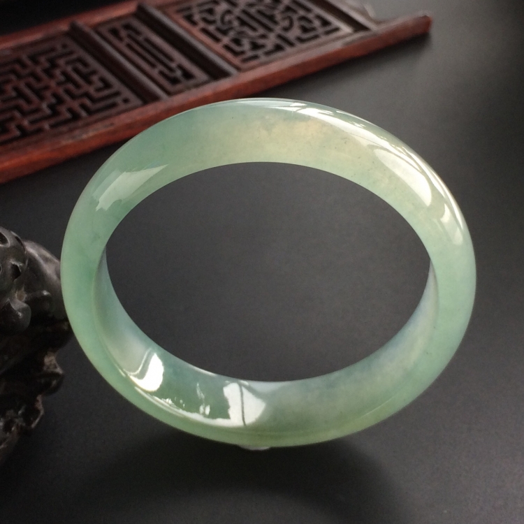 (超值推荐)冰种晴水手镯(57.5mm)