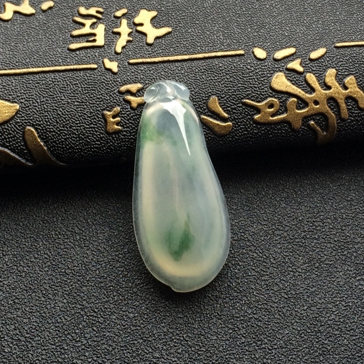 （超值推荐）冰种飘花福瓜挂件