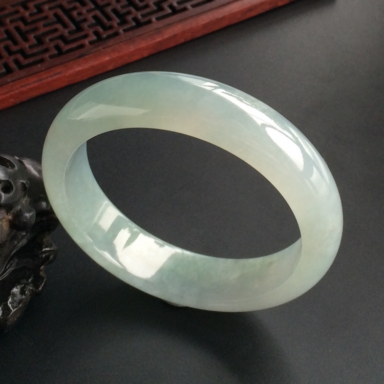 (超值推荐)糯冰种晴水手镯(58.7mm)