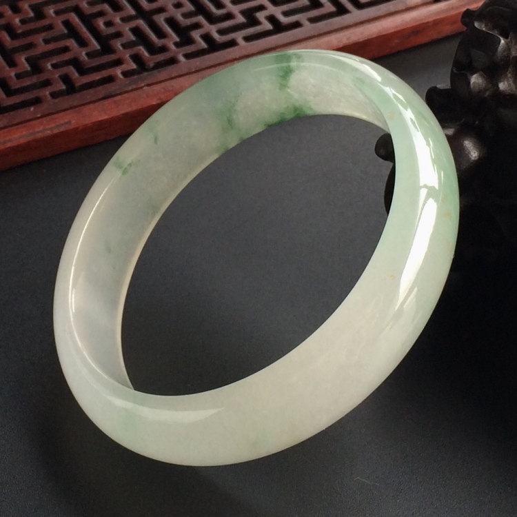 (超值推荐)冰种飘花贵妃镯(55.2mm-49mm)