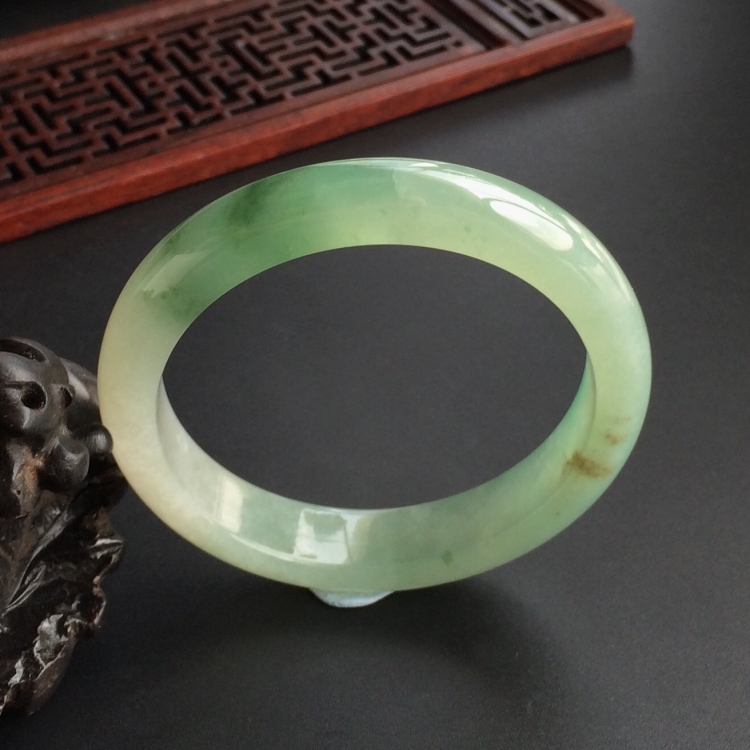 (超值推荐)冰种飘花手镯(53.6mm)