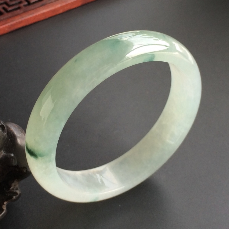 (超值推荐)糯冰种飘花手镯(57.5mm)