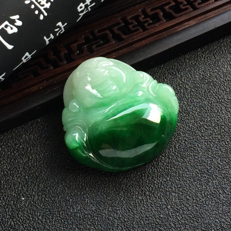 （超值推荐）糯冰种浓绿玉佛挂件