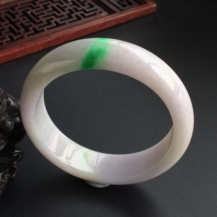(超值推荐)糯冰种春带彩手镯(53mm)