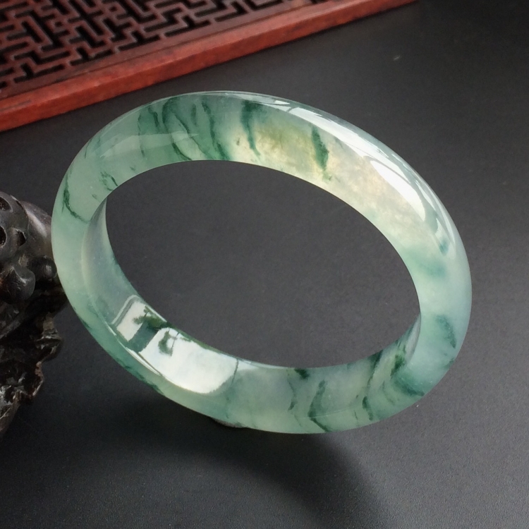 (超值推荐)冰种飘花手镯(55.6mm)