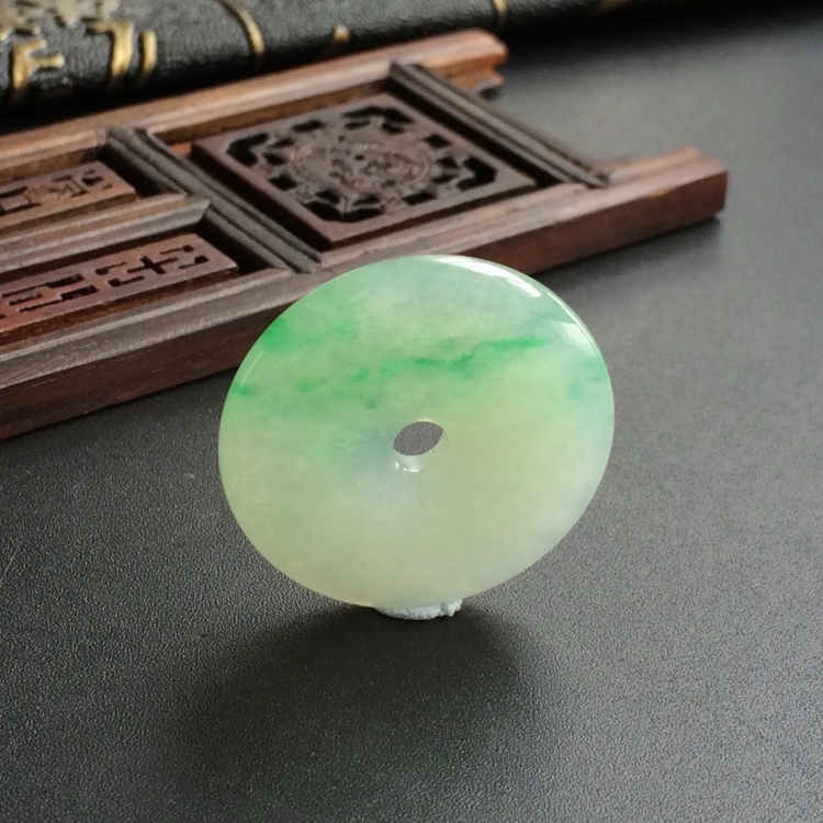(超值推荐)糯冰种飘翠平安扣挂件