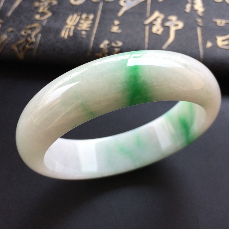 (超值推荐)糯冰种飘翠手镯(55.5mm)