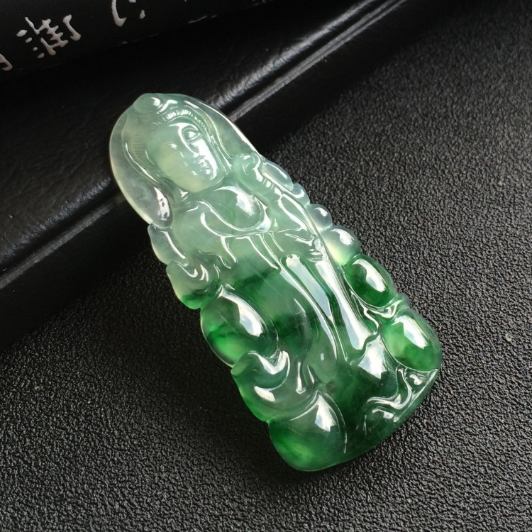 （超值推荐）冰种飘绿花站观音挂件