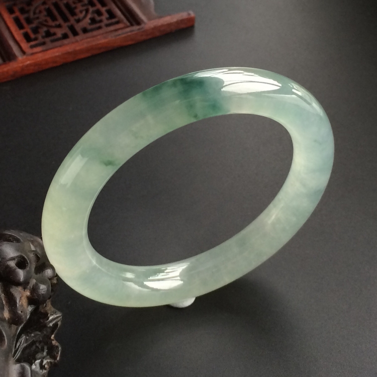 (超值推荐)冰种飘花圆条手镯(56mm)