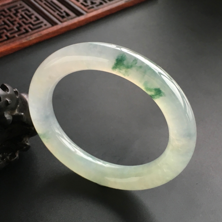 (超值推荐)冰种飘花圆条手镯(55.8mm)