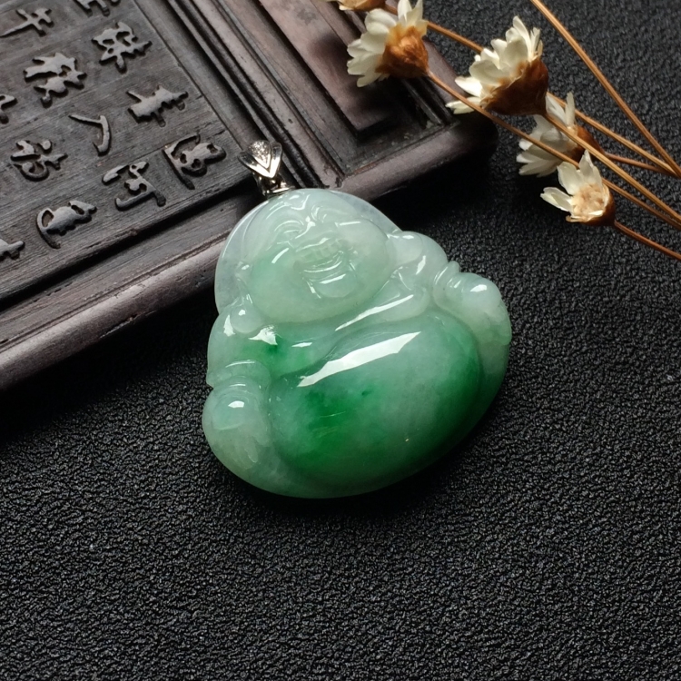 （超值推荐）糯冰种飘翠玉佛挂件（金扣）