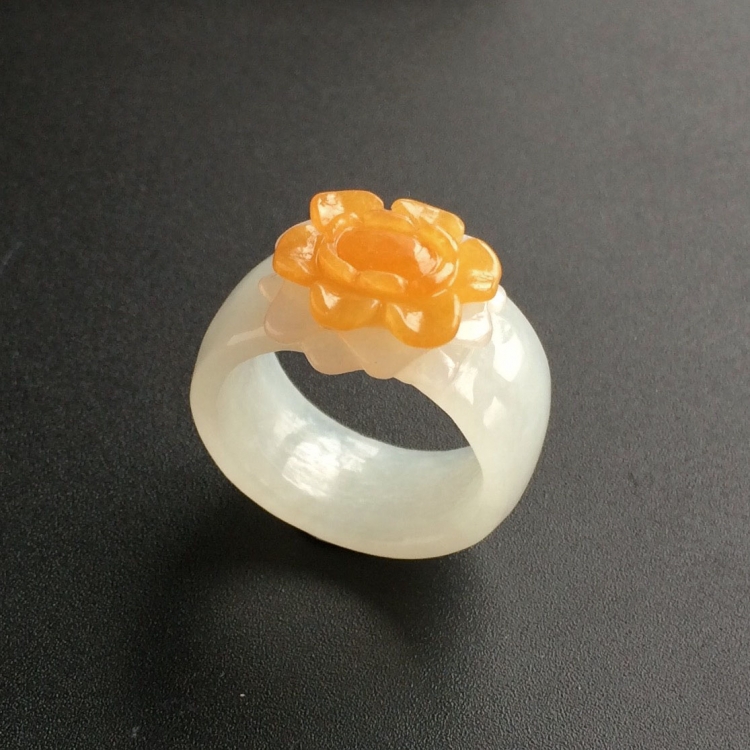 (超值推荐)糯冰种黄翡指环