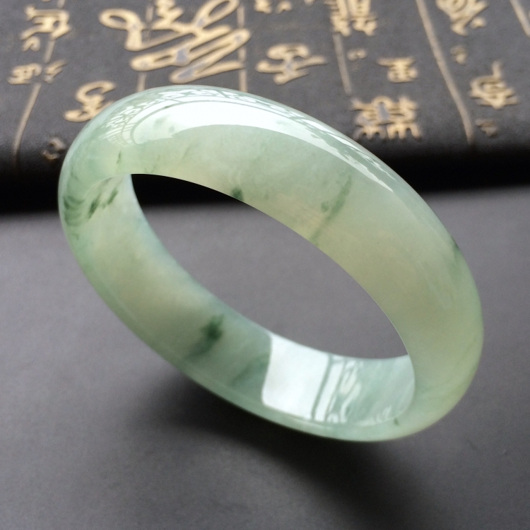 (超值推荐)糯冰种飘花手镯(58.3mm)