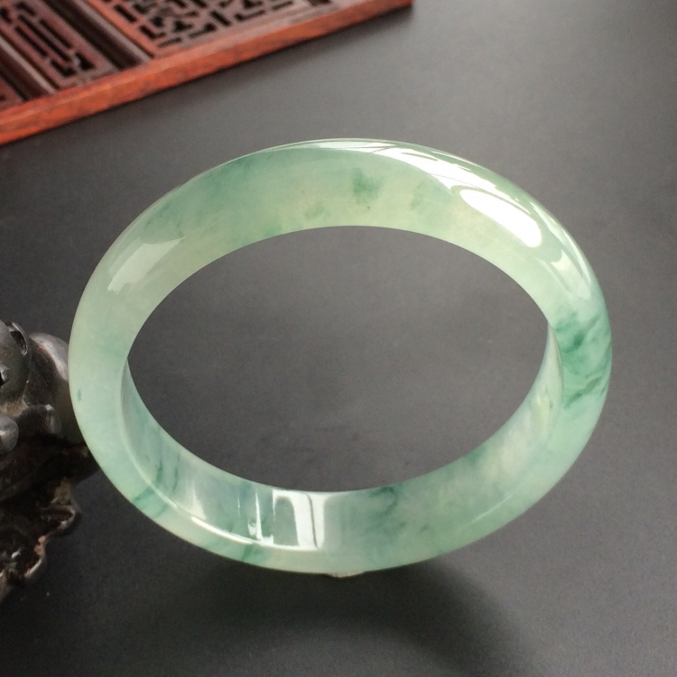 (超值推荐)冰种飘花手镯(57.5mm)