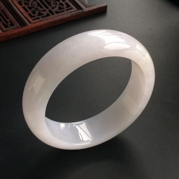 (超值推荐)糯冰种淡紫罗兰手镯(58.1mm)