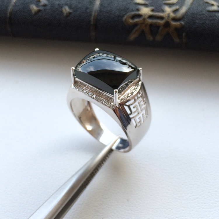 (超值推荐)冰玻种墨翠镶白金钻石方形戒指