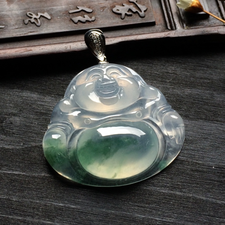（超值推荐）冰种飘花玉佛挂件（金扣）