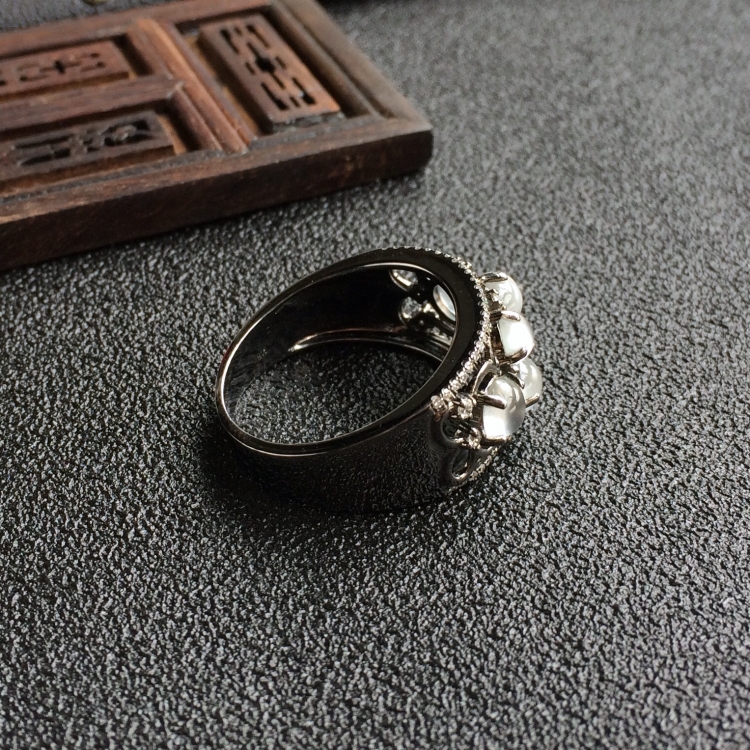 https://jdimg.jaadee.net//images/201611/goods_img/21578_1581db2e009.jpg