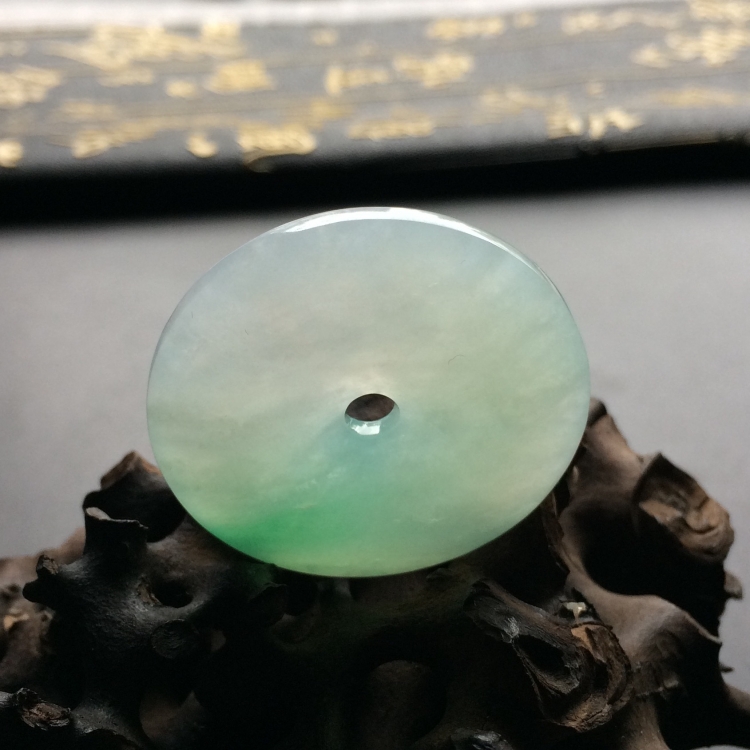 https://jdimg.jaadee.net//images/201611/goods_img/22061_d71d04d4ca4.jpg