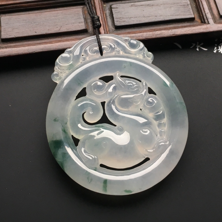 （超值推荐）冰种飘花麒麟牌挂件