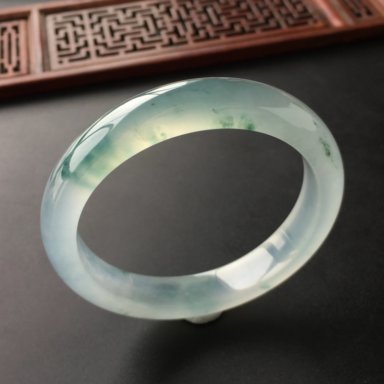 (超值推荐)冰种飘花手镯(54.3mm)