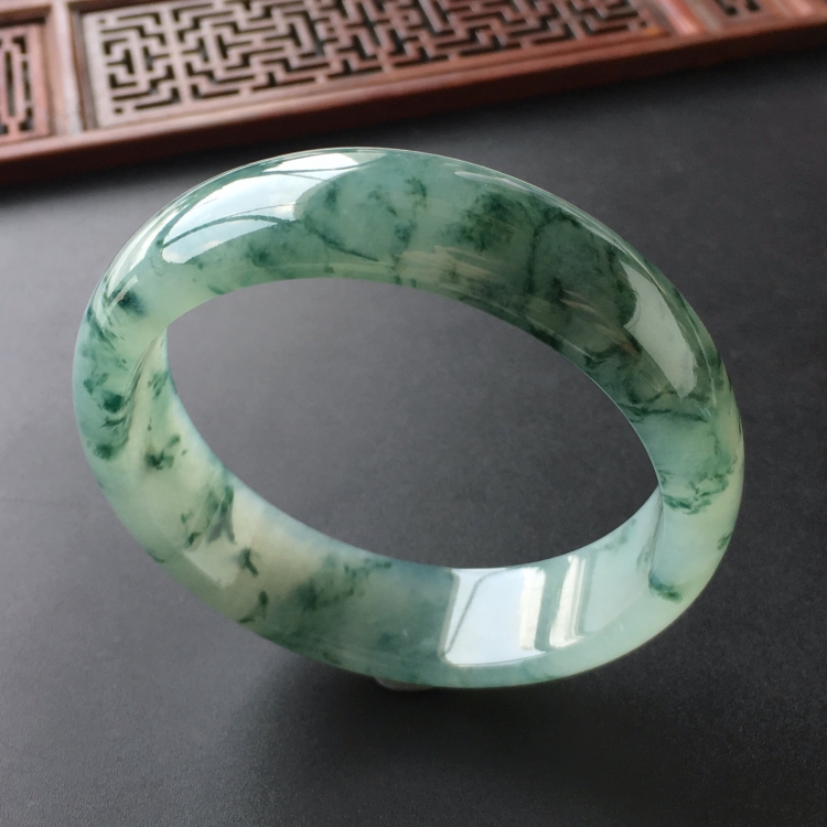 (超值推荐)糯冰种飘花手镯(58.8mm)