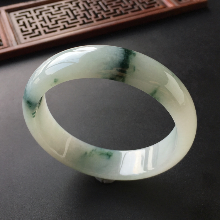 (超值推荐)糯冰种飘花手镯(58mm)